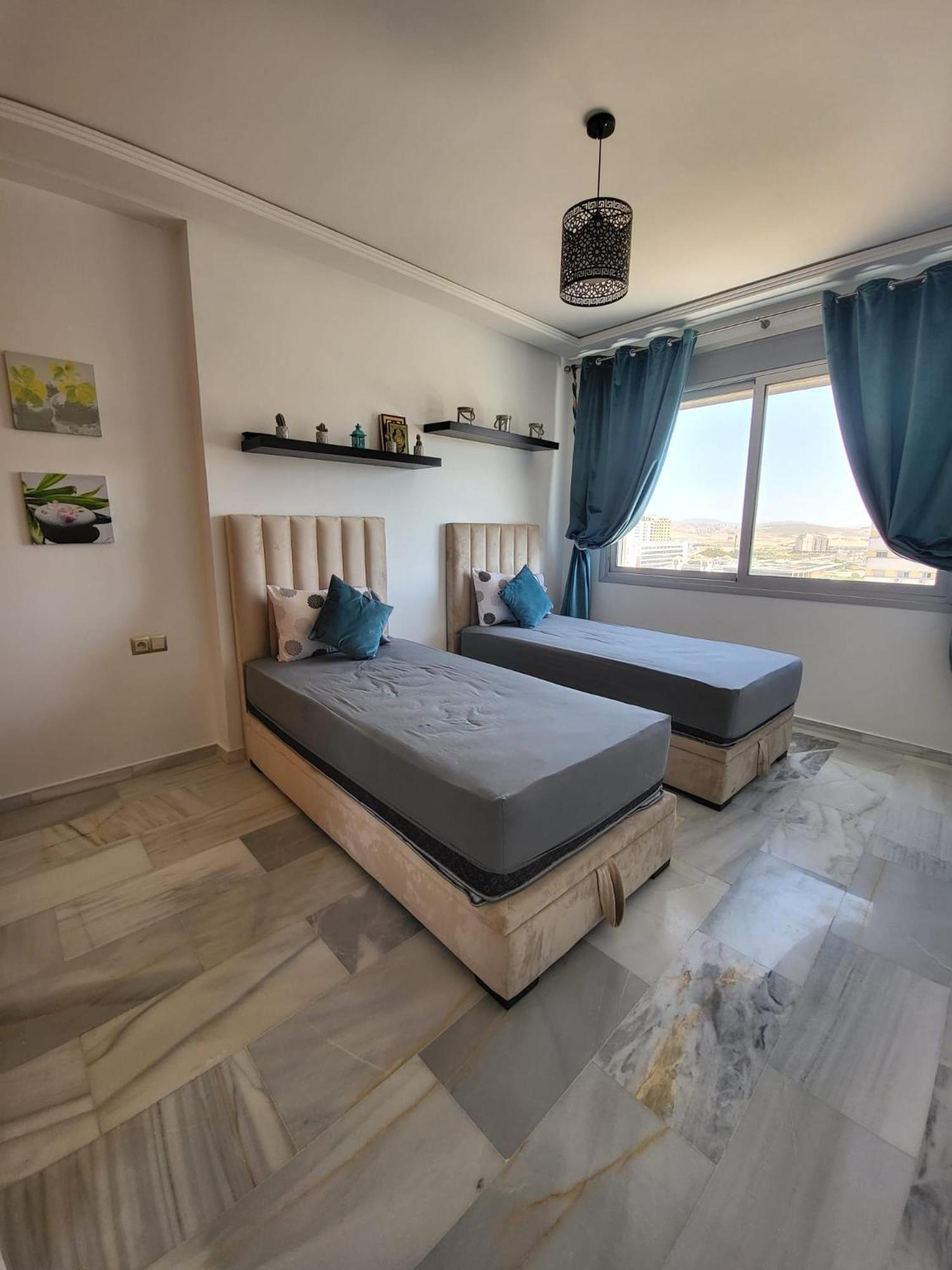 Mont Blanc :Appartement, Vue Sur Mer A 2 Minutes De La Gare. Tânger Exterior foto
